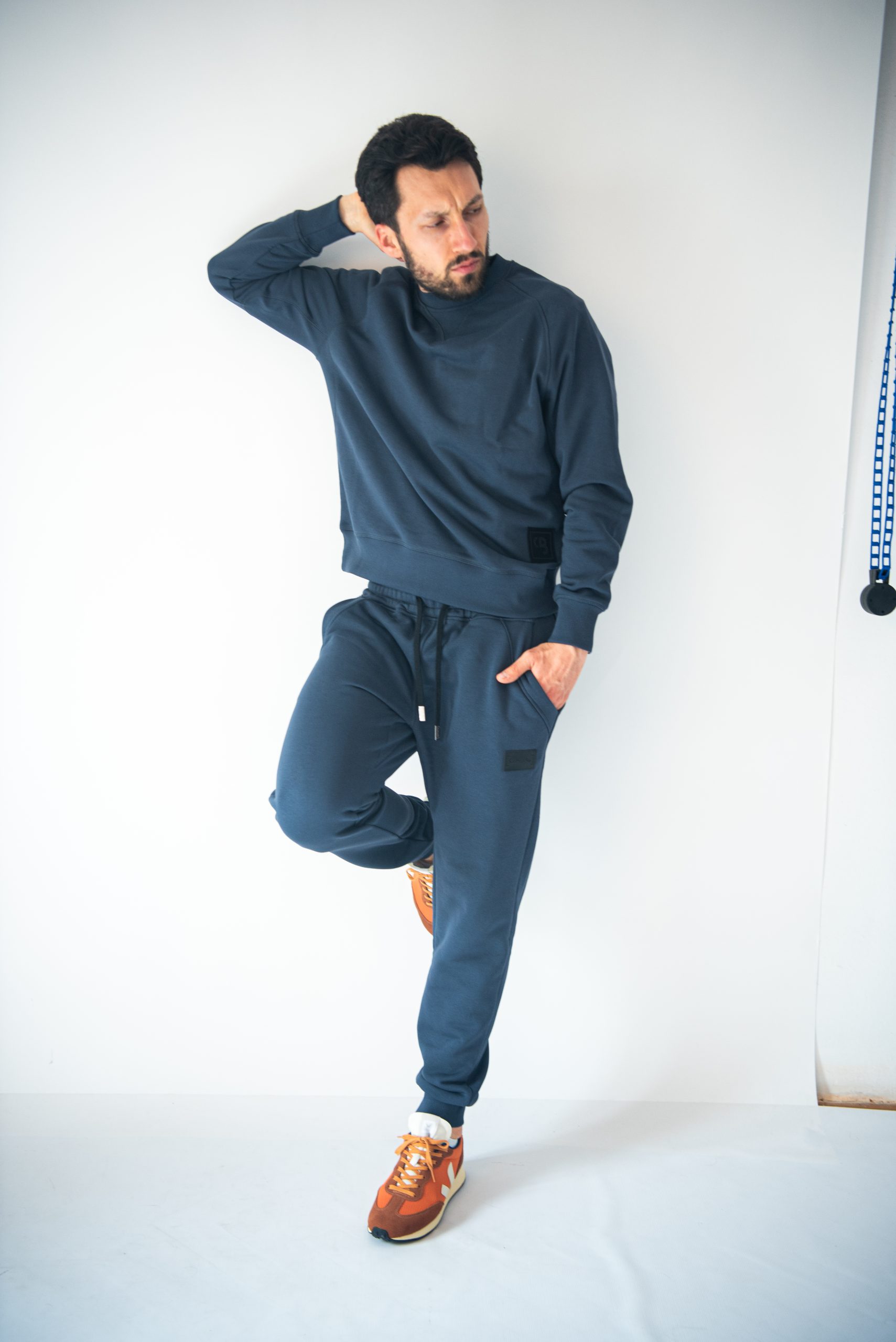 Spodnie dresowe – Granatowe (ze ściągaczem) - obrazek 3